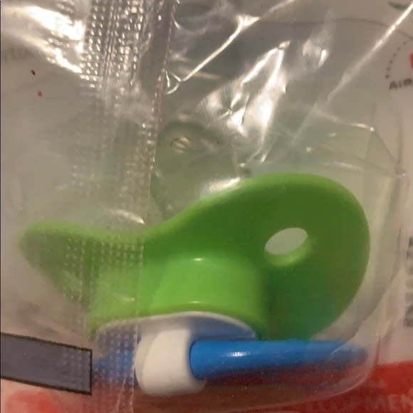 ☀️Pacifiers - Picture 2 of 4